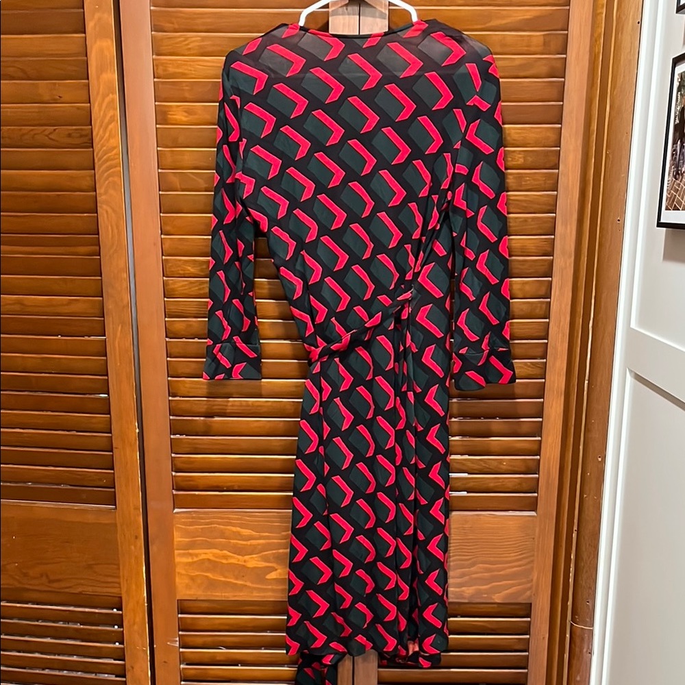 Diane Von Furstenberg Geometric Wrap Dress - Black and Red - Picture 7 of 7